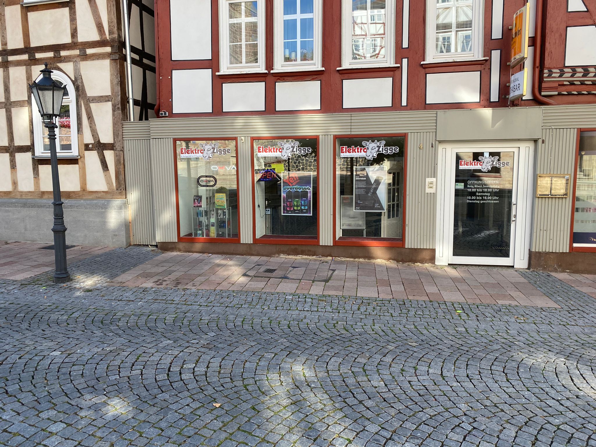 Außenansicht der ElektroZigge Filiale Homberg (Efze)
