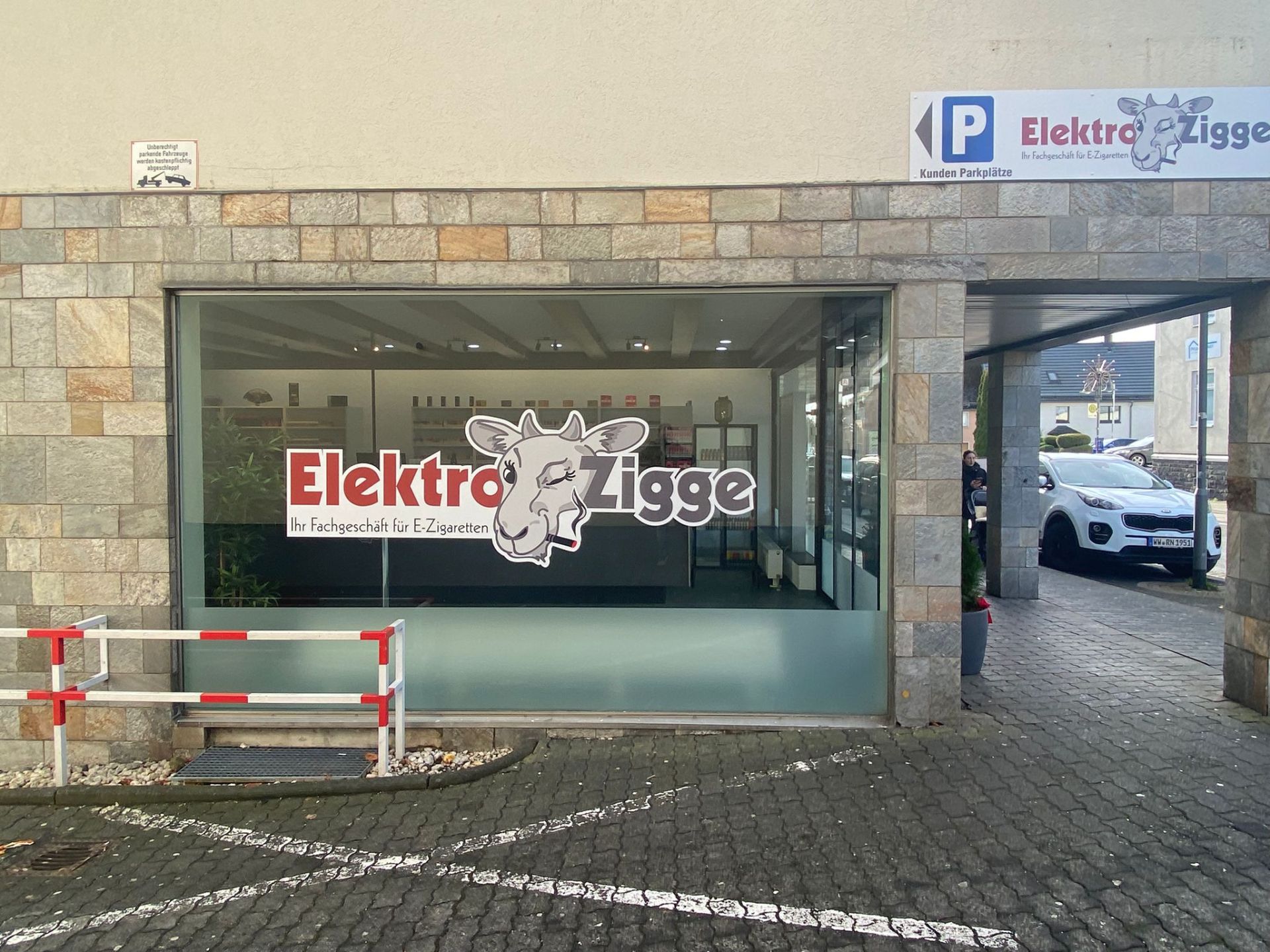 Weitere Außenansicht der ElektroZigge Filiale Rennerod